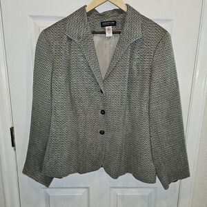 Women's Jones New York Plus Size Blazer 24W - needs minor repair - priced accord